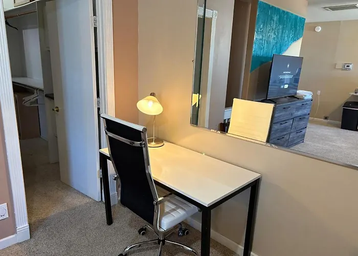 Emerald Loft Swimming Pool Kitchen Dwntwn Apartment *